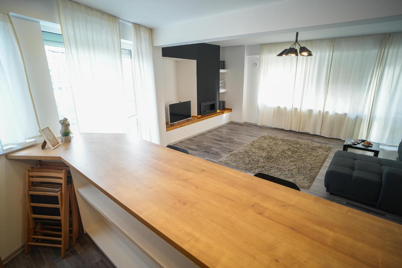 Penthouse With Huge Rooftop & Amazing City View Bukurešť Exteriér fotografie